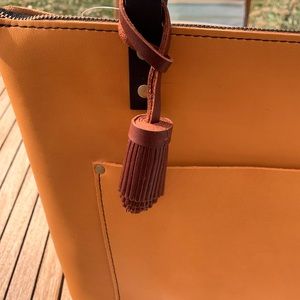 Portland Leather Pom Tassel, Cognac 🍷